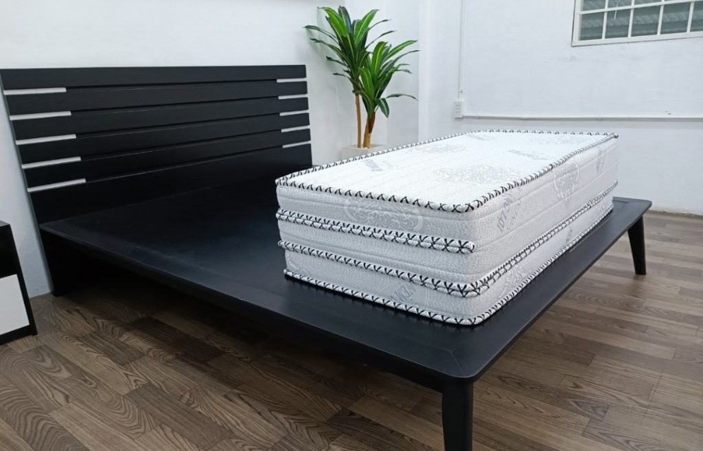 Giấc Ngủ Trưa Trọn Vẹn Với Nệm Gấp Công Sở Thắng Lợi