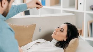 Cách thôi miên dễ ngủ