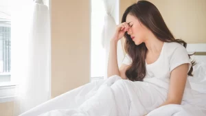 Ngủ không sâu giấc sáng dậy mệt mỏi