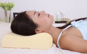 gối hỗ trợ cột sống cổ